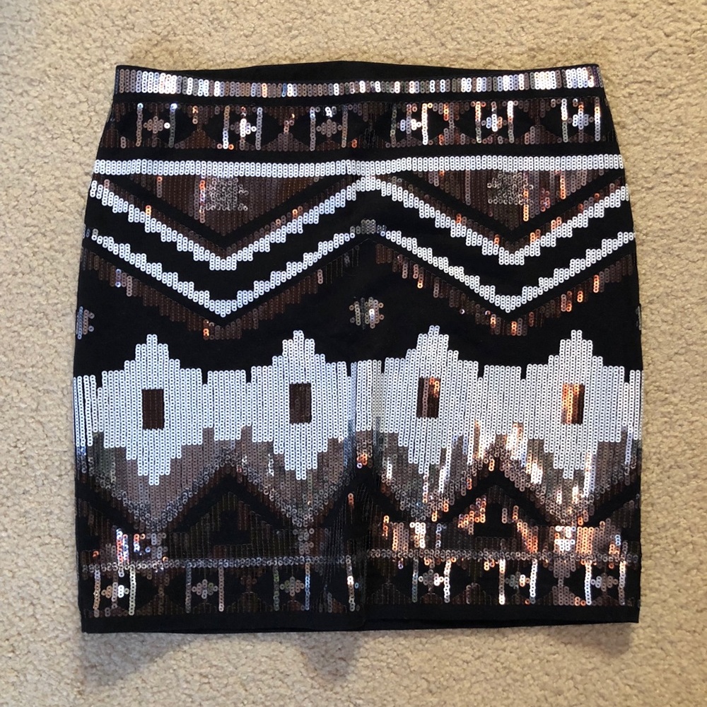 💲Last Call💲Express Sequin Mini Skirt Medium